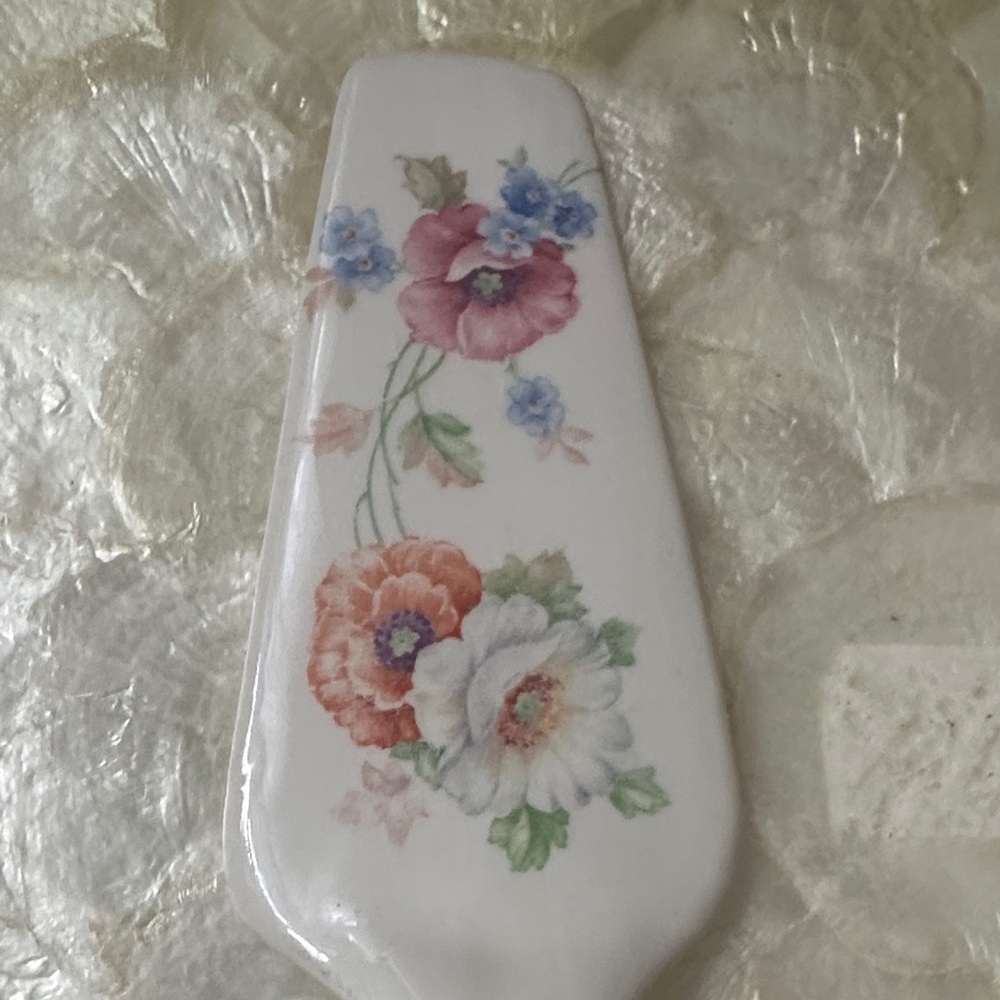 Floral Ceramic Serving Utensils - Picture 9 of 11